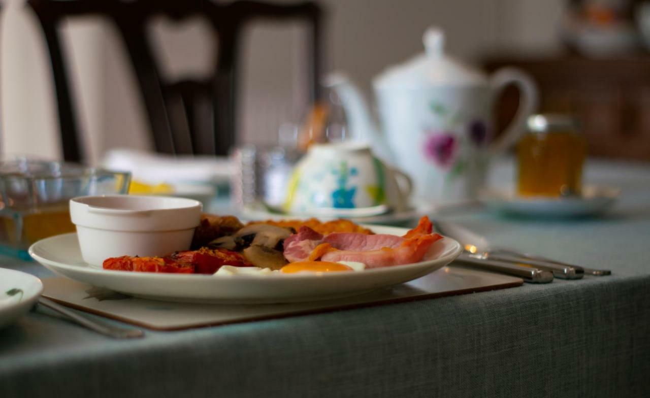 Pontyclerc Farm House Bed And Breakfast Ammanford Exterior photo